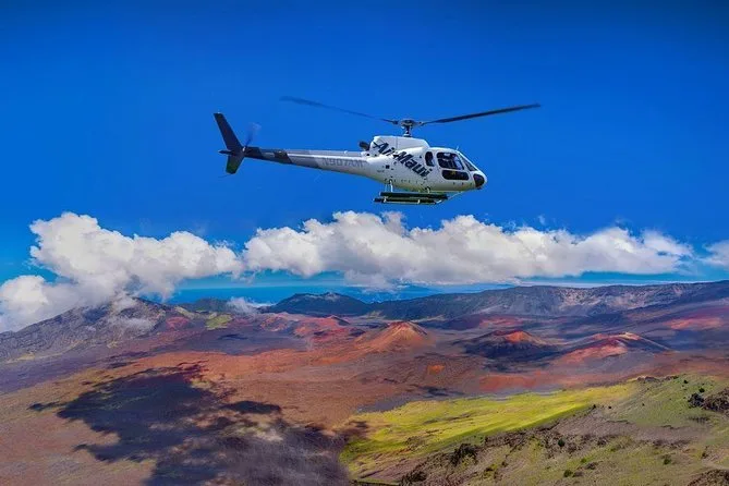 60-Minuten-Hubschrauberflug über die ganze Insel