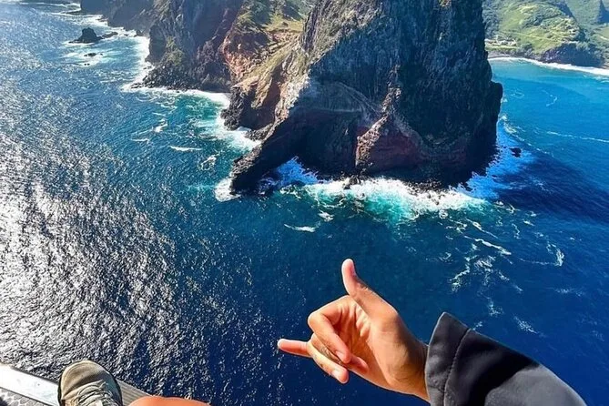 Hubschrauberflug ohne Türen: West Maui und Molokai