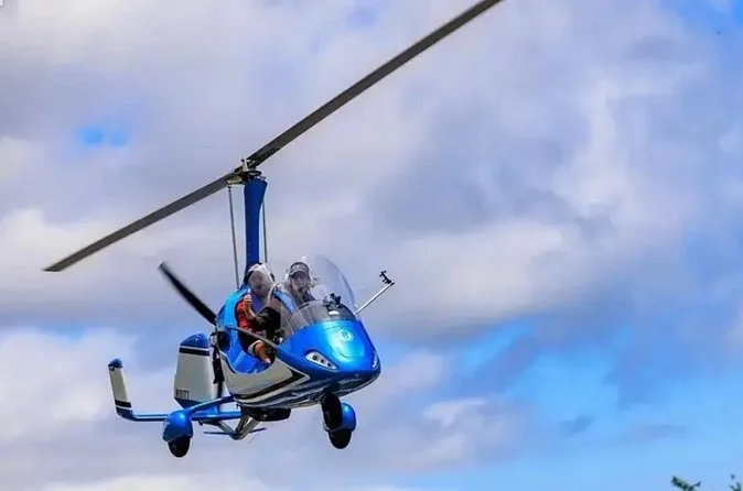 Tragschrauberflug ab Hana